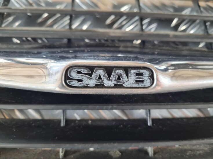 Bufera reste priekš SAAB 9-5 1999