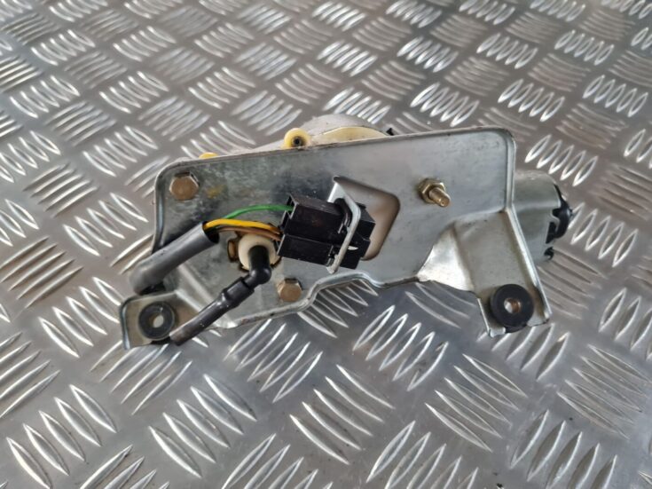Aizmugurējā stikla tīrītāja motors priekš SAAB 9-5 1999