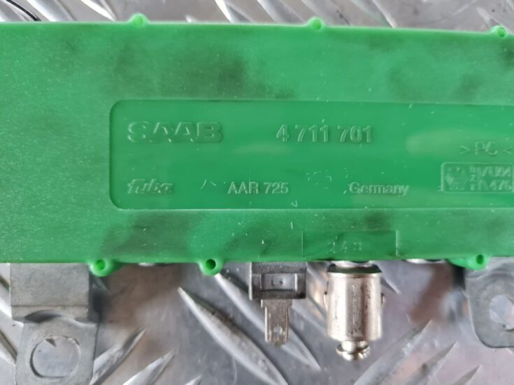 Antenas pastiprinātāja bloks priekš SAAB 9-5 1999
