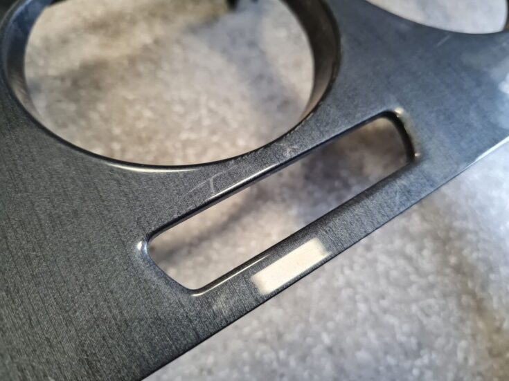 Mērinstrumentu paneļa dekoratīvais rāmis priekš MAZDA 6 2006