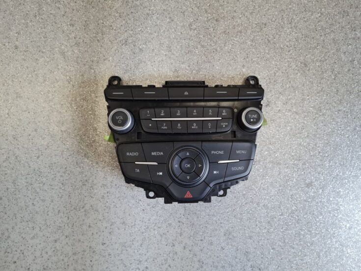 Multimēdijas vadības bloks priekš FORD FOCUS 2016