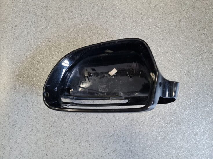 Ārēja spoguļa vāks priekš AUDI A4 2008 AVANT