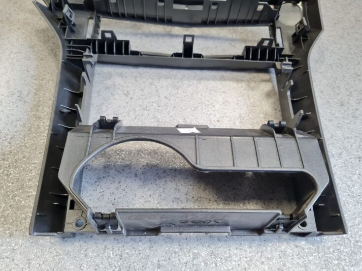 Mērinstrumentu paneļa dekoratīvais rāmis priekš OPEL ASTRA H 2005 GREEN