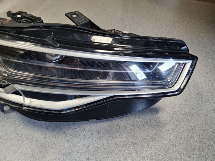 Priekšējais labais lukturis priekš AUDI A6 2015-2017