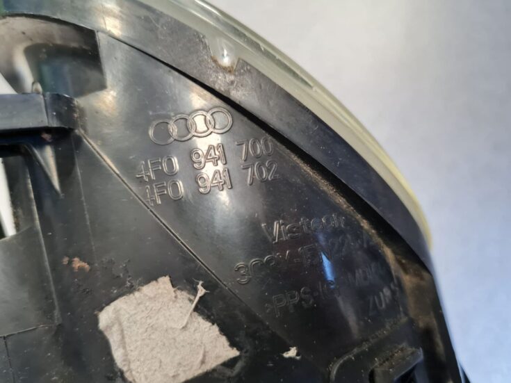 Miglas lukturis priekšā labajā pusē priekš AUDI A6 AVANT 2006