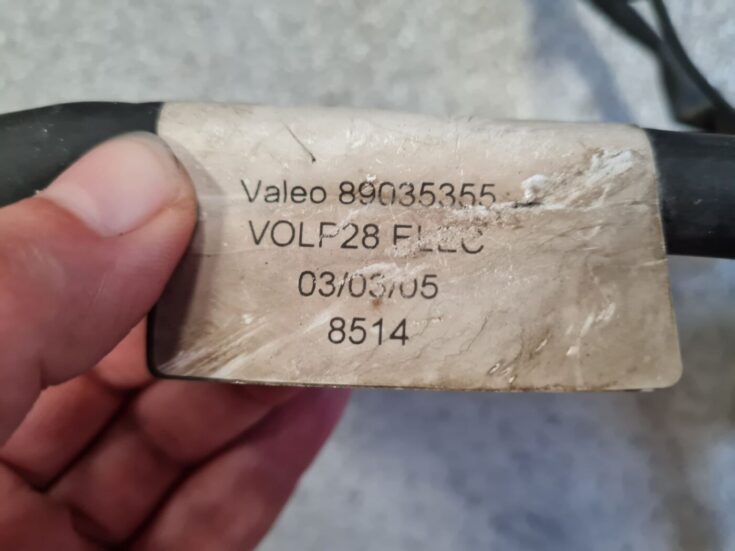 Priekšejo lukturu vadi priekš VOLVO XC90 2004