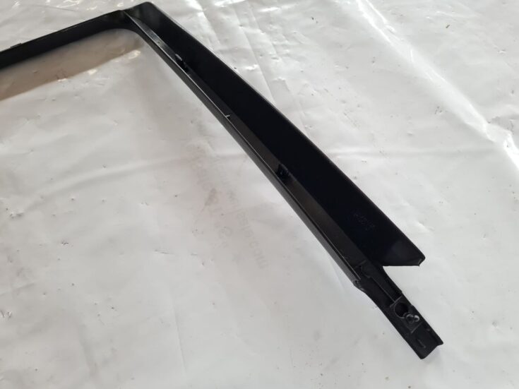 Durvju stikla moldings priekš SAAB 9-5 1999