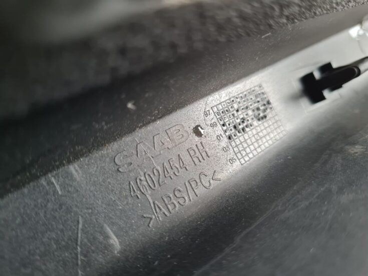 Durvju stikla moldings priekš SAAB 9-5 1999