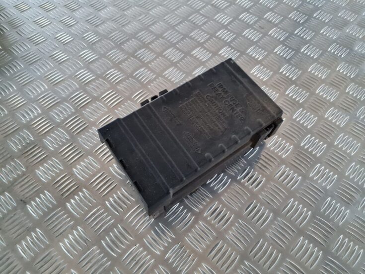 Drošinātāju bloks priekš CHRYSLER VOYAGER 2006