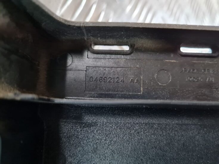Drošinātāju bloks priekš CHRYSLER VOYAGER 2006