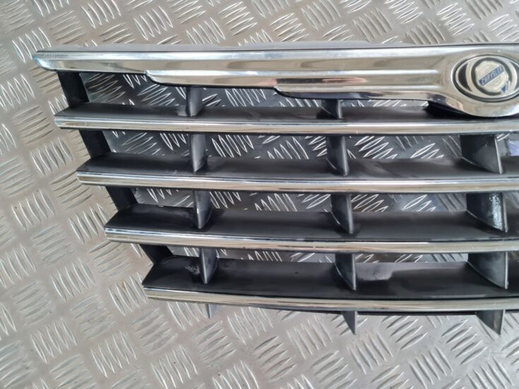 Bufera reste priekš CHRYSLER VOYAGER 2006