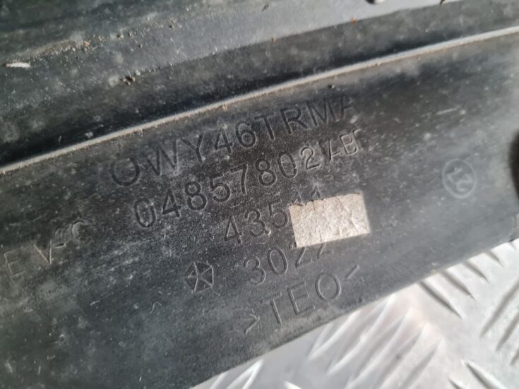 Bufera reste priekš CHRYSLER VOYAGER 2006