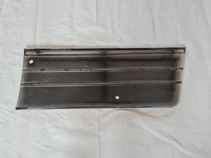 Aizmugurējo labo durvju moldings priekš CHRYSLER VOYAGER 2006
