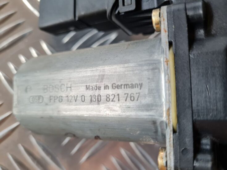 Elektrisko stiklu motors priekš VW GOLF IV 1999