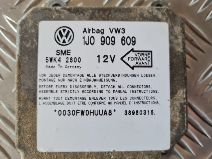 Drošības spilvena vadības bloks priekš VW GOLF IV 1999