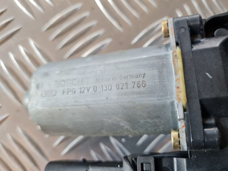 Elektrisko stiklu motors priekš VW GOLF IV 1999