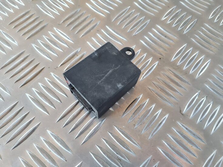 Piekabes āķa vadības bloks priekš VW GOLF IV 1999