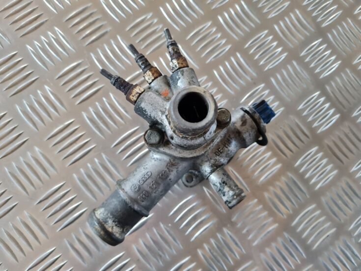 Termostata korpuss priekš VW GOLF IV 1999