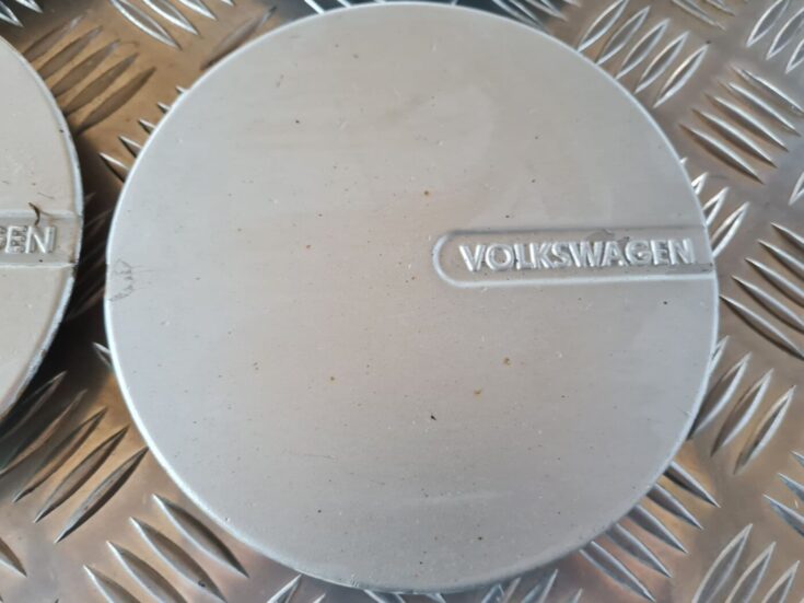 Diska kalpaks priekš VW GOLF IV 1999