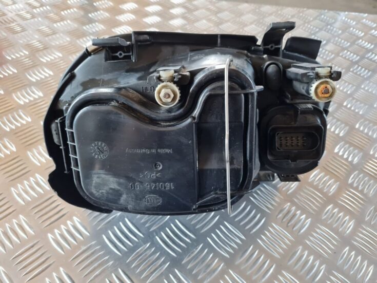 Priekšējais kreisais lukturis priekš VW GOLF IV 1999