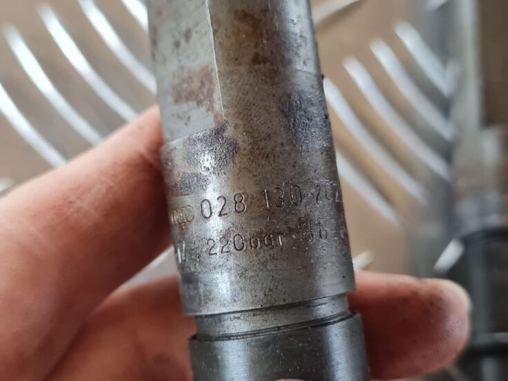 Degvielas smidzinātājs priekš VW GOLF IV 1999