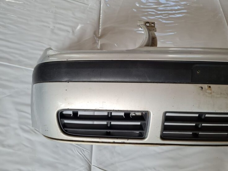 Priekšējais buferis priekš VW GOLF IV 1999