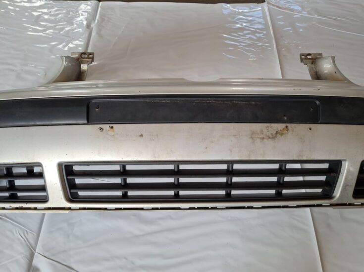 Priekšējais buferis priekš VW GOLF IV 1999