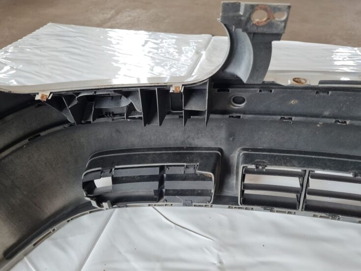Priekšējais buferis priekš VW GOLF IV 1999