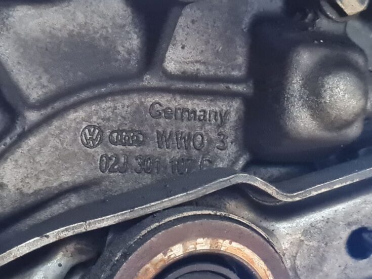 Mehāniska pārnesumkārba priekš VW GOLF IV 1999